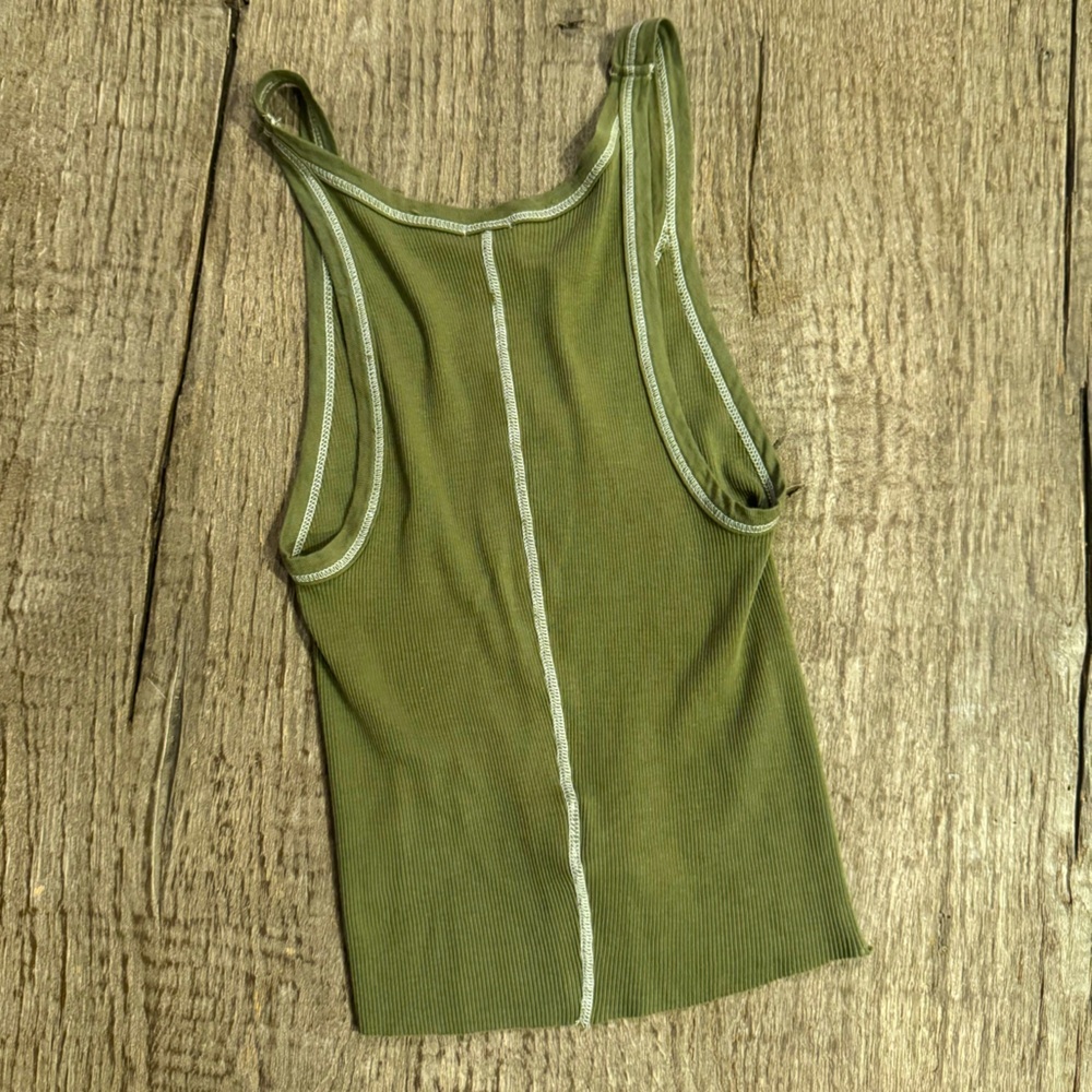 Re/Done Cropped Rib Tank. - Picture 5 of 9